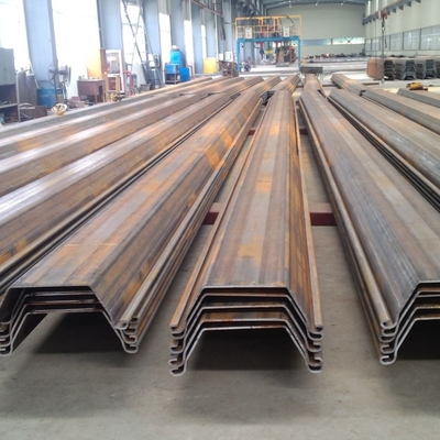 Largura de aço laminada a alta temperatura em forma de u 770mm das pilhas de folha Az13-770 12 medidores de comprimento