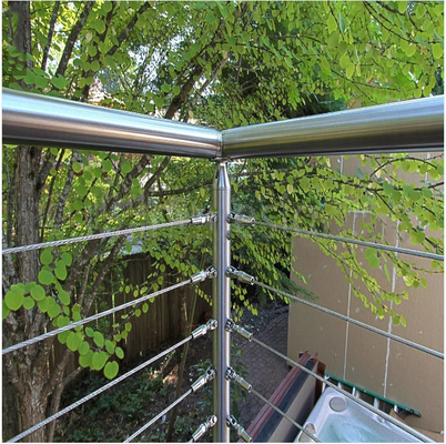 Balustrade de escada de alumínio montada no chão com espessura de vidro de 8 mm - 17,5 mm