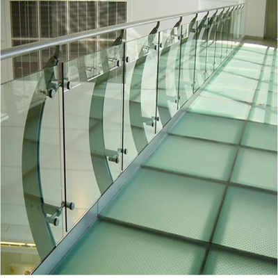 vedação de vidro anodizado para aeroporto