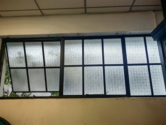 Porta de aço industrial pesada para maior segurança e versatilidade