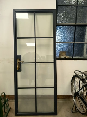 Porta de aço resistente ao fogo para segurança e isolamento acústico