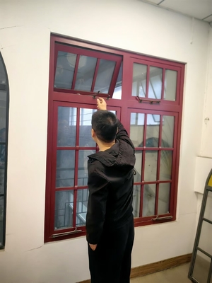 Novas janelas e portas de aço para maior segurança