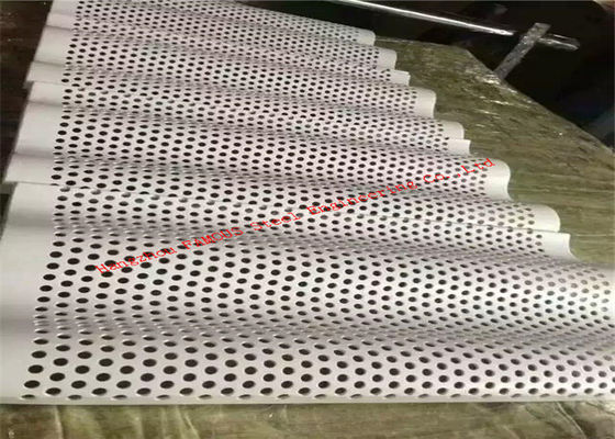 O revestimento impermeável antiferrugem do metal do alumínio de 2mm, 3mm corrugou o revestimento de alumínio