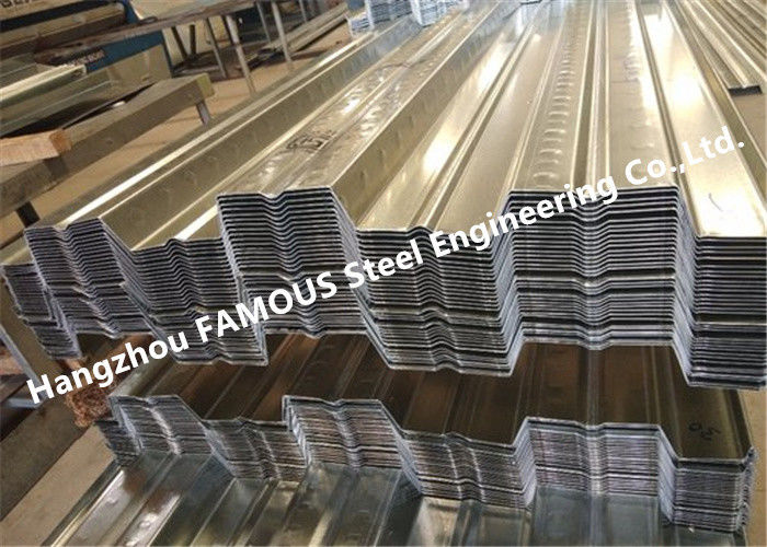 1-3mm corrugou o Decking de prata do assoalho do metal do ISO 3834 galvanizado